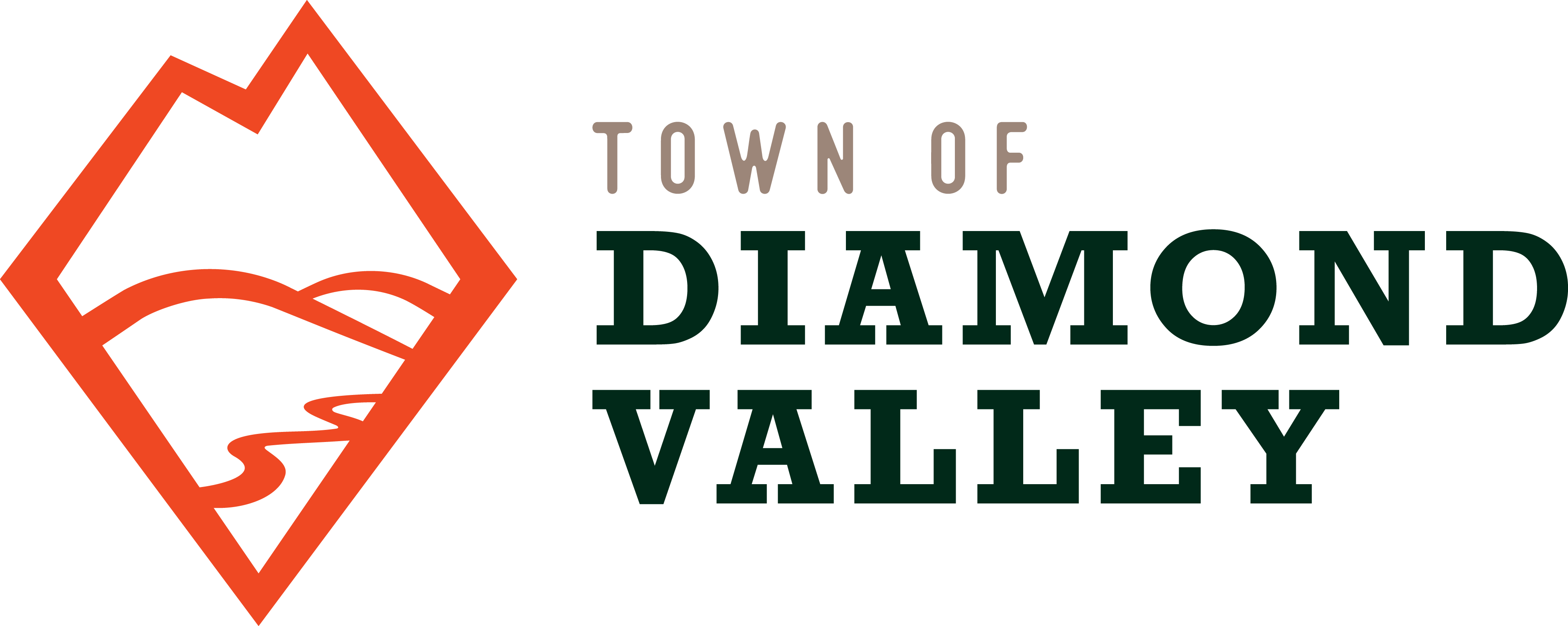 Diamond Valley logo - horizontal - Dark Font with Orange CMYK transparent 600dpi